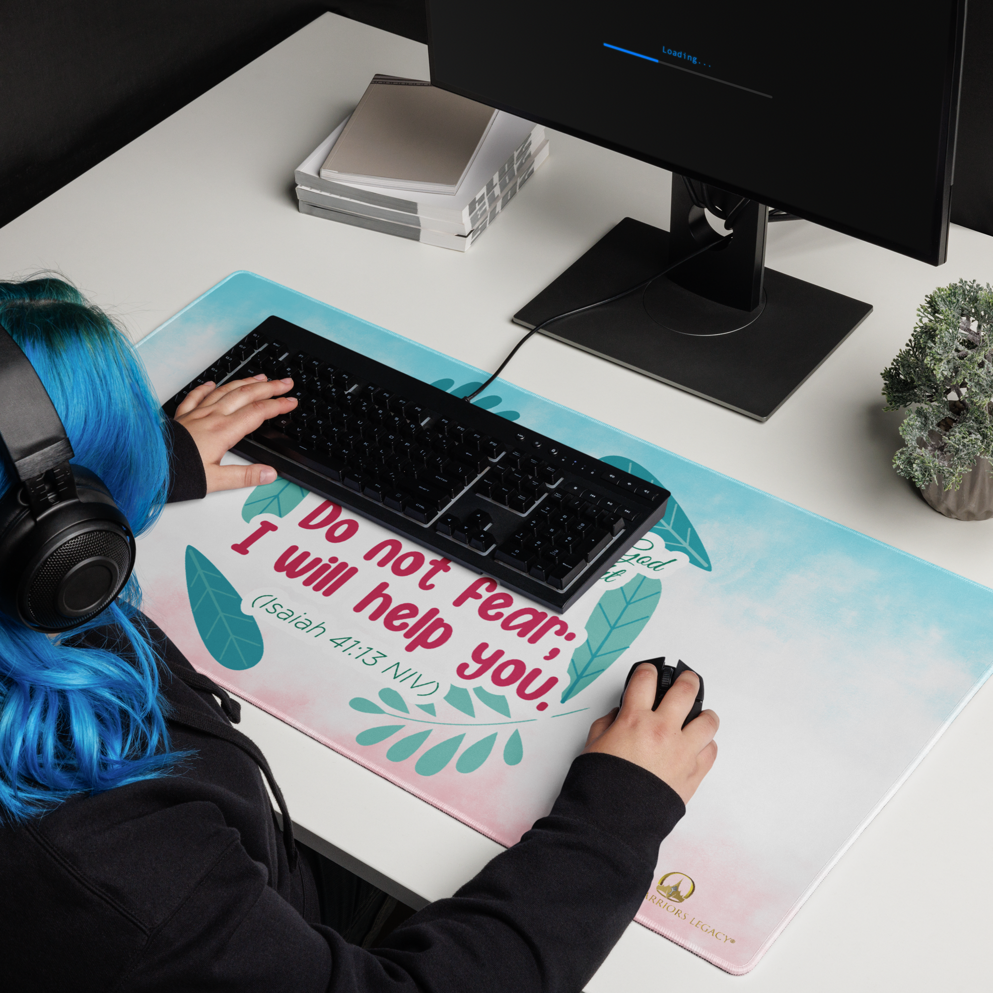 Fear Not: Isaiah 41:13 Gaming Mouse Pad (18″×16″ / 36″×18″)