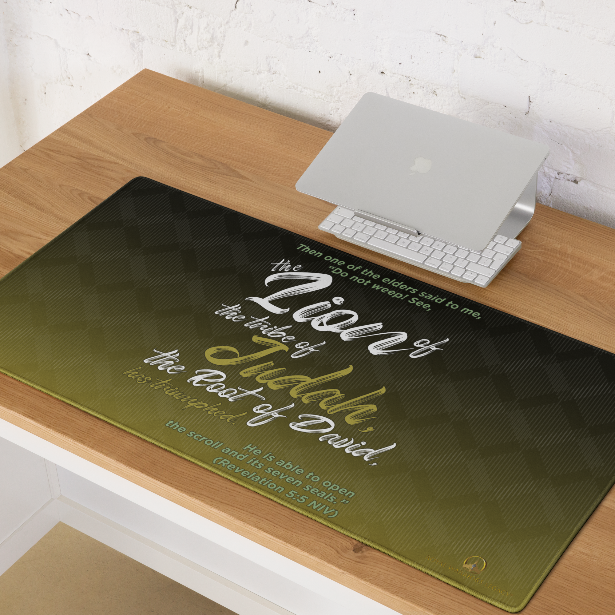 Lion of Judah & Root of David: Revelation 5:5 Gaming Mouse Pad (18″×16″ / 36″×18″)