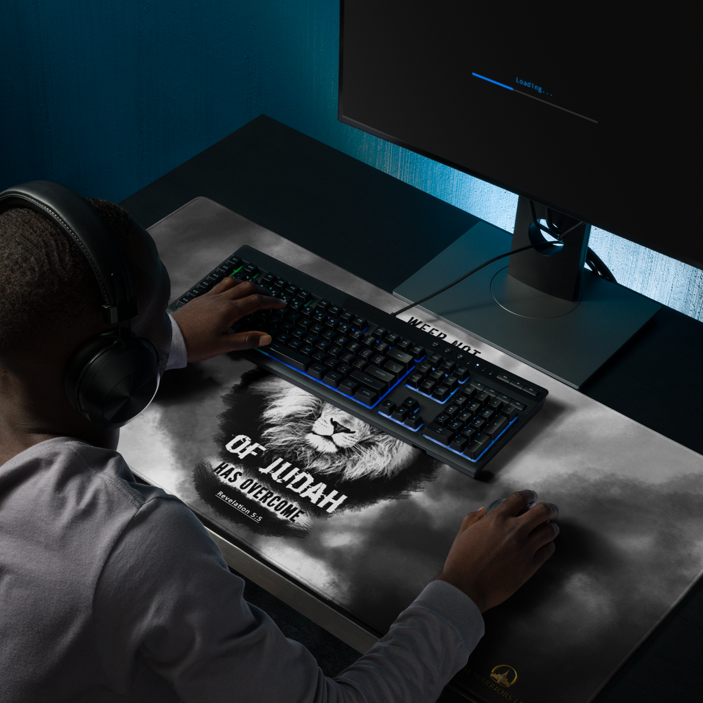 The Lion of Judah: Revelation 5:5 Gaming Mouse Pad (18″×16″ / 36″×18″)