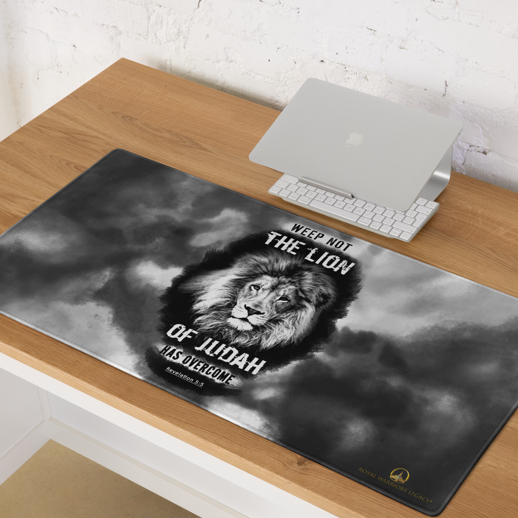The Lion of Judah: Revelation 5:5 Gaming Mouse Pad (18″×16″ / 36″×18″)